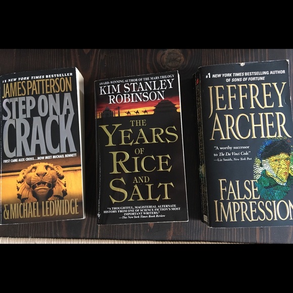 Book bundle 3 for 12$ - Picture 1 of 4